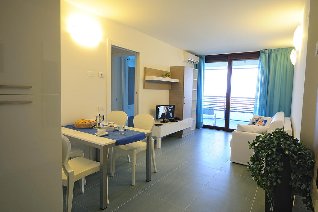 Aparthotel Tiziano Grado Room photo